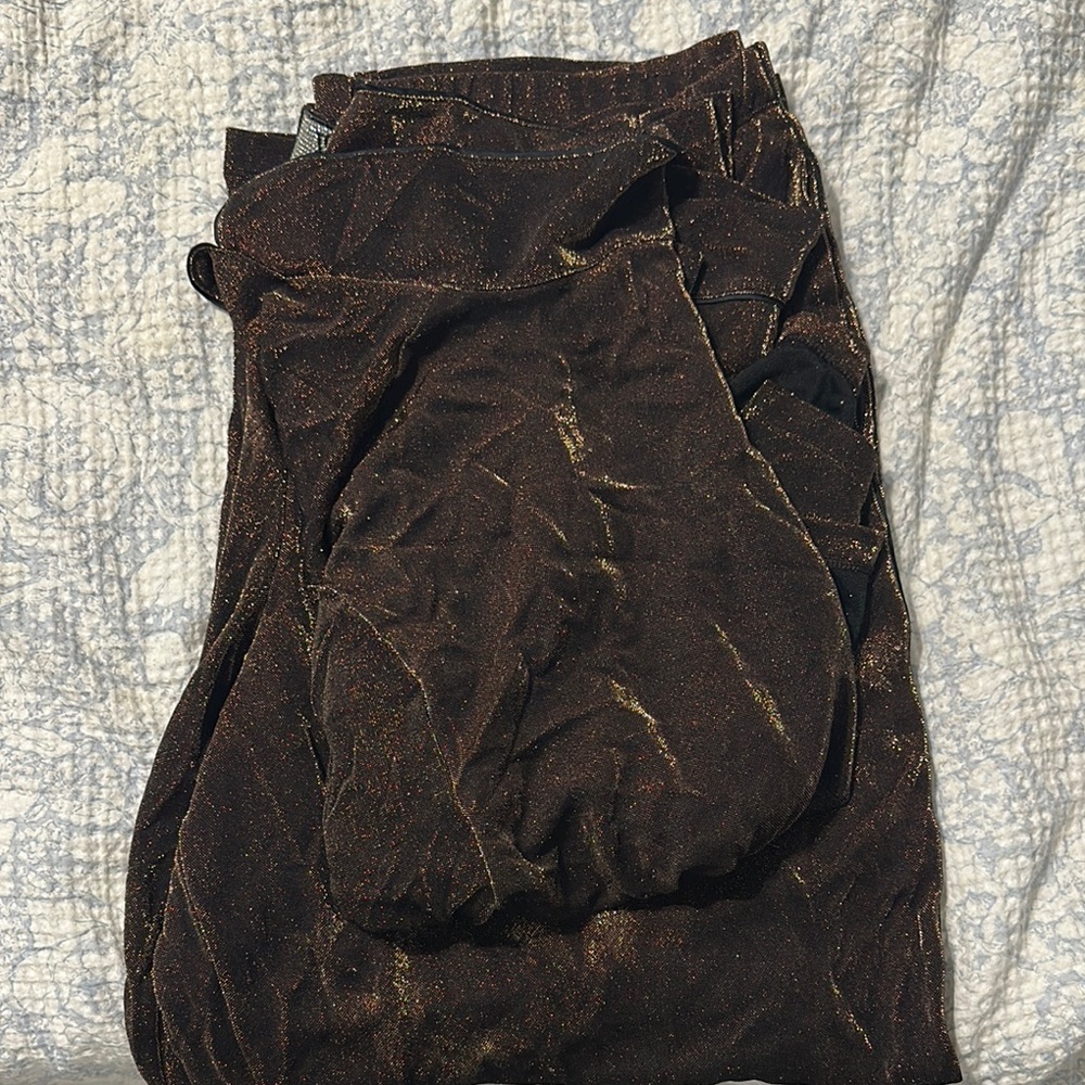 Victoria’s Secret Shimmering Brown Satin Pajama Set - Picture 4 of 4